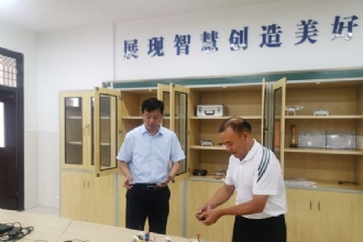 1888855|我校“千足虫仿生机器人”挺进全国萌芽赛道总决赛