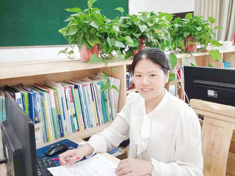 党委委员：袁金花